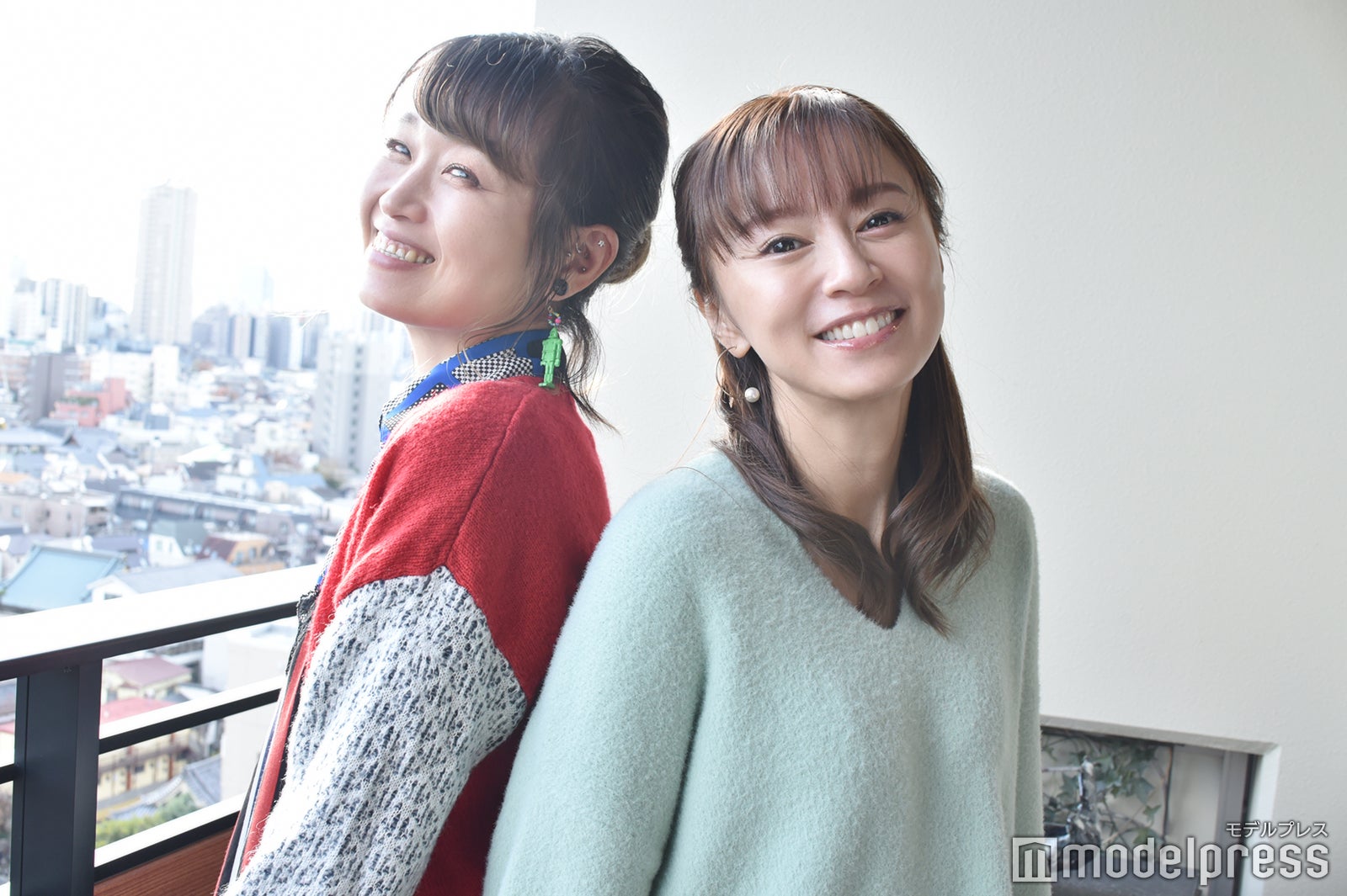 ロシアン佐藤、鈴木亜美 （C）モデルプレス