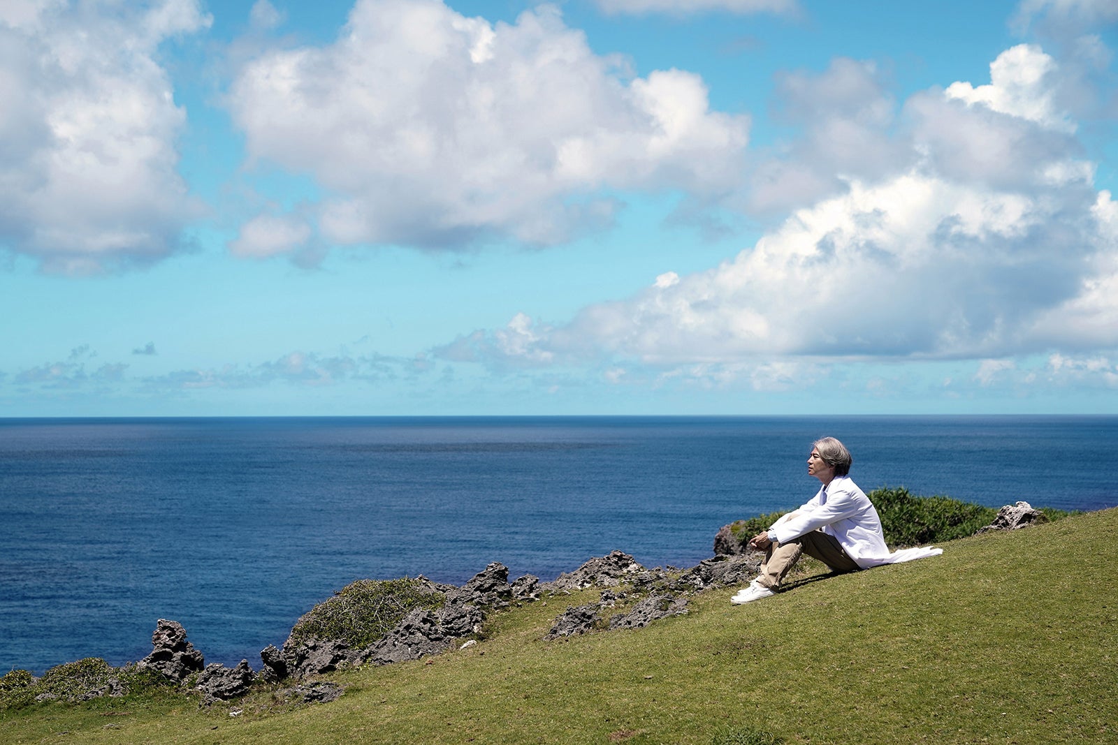 吉岡秀隆（C）山田貴敏（C）2022映画 「Dr.コトー診療所」製作委員会