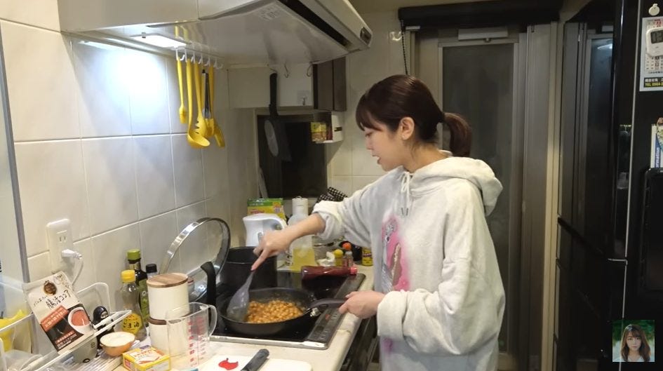 峯岸みなみが近況報告!妊娠中のつわりや現在の様子は?夫・てつやも登場!