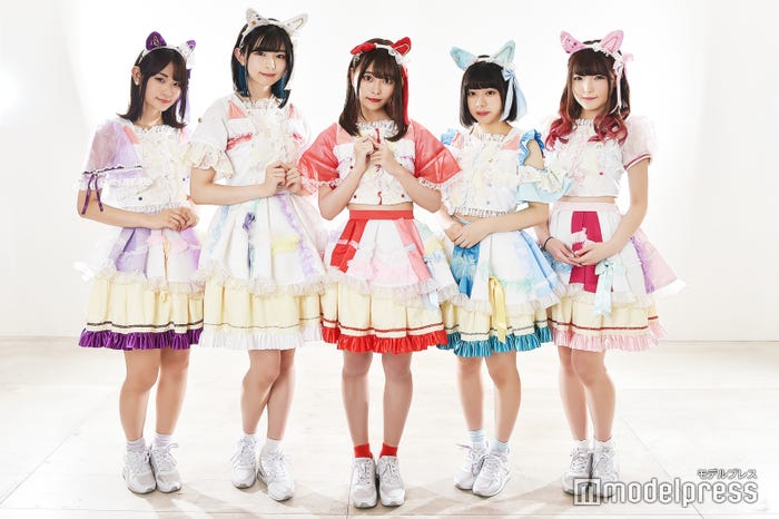 ネコプラ∞/(左から)さくら、ゆりな、りさ、みちか∞、ゆい(C)モデルプレス
