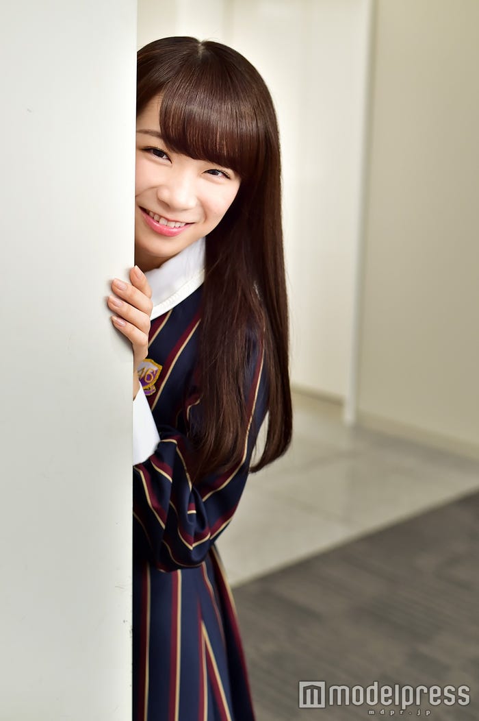 ヨゴレ役も辞さない!“バラエティ力”が絶賛される秋元真夏(C)モデルプレス