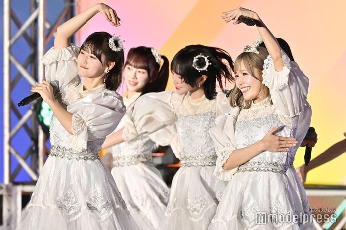 =LOVE(C)モデルプレス