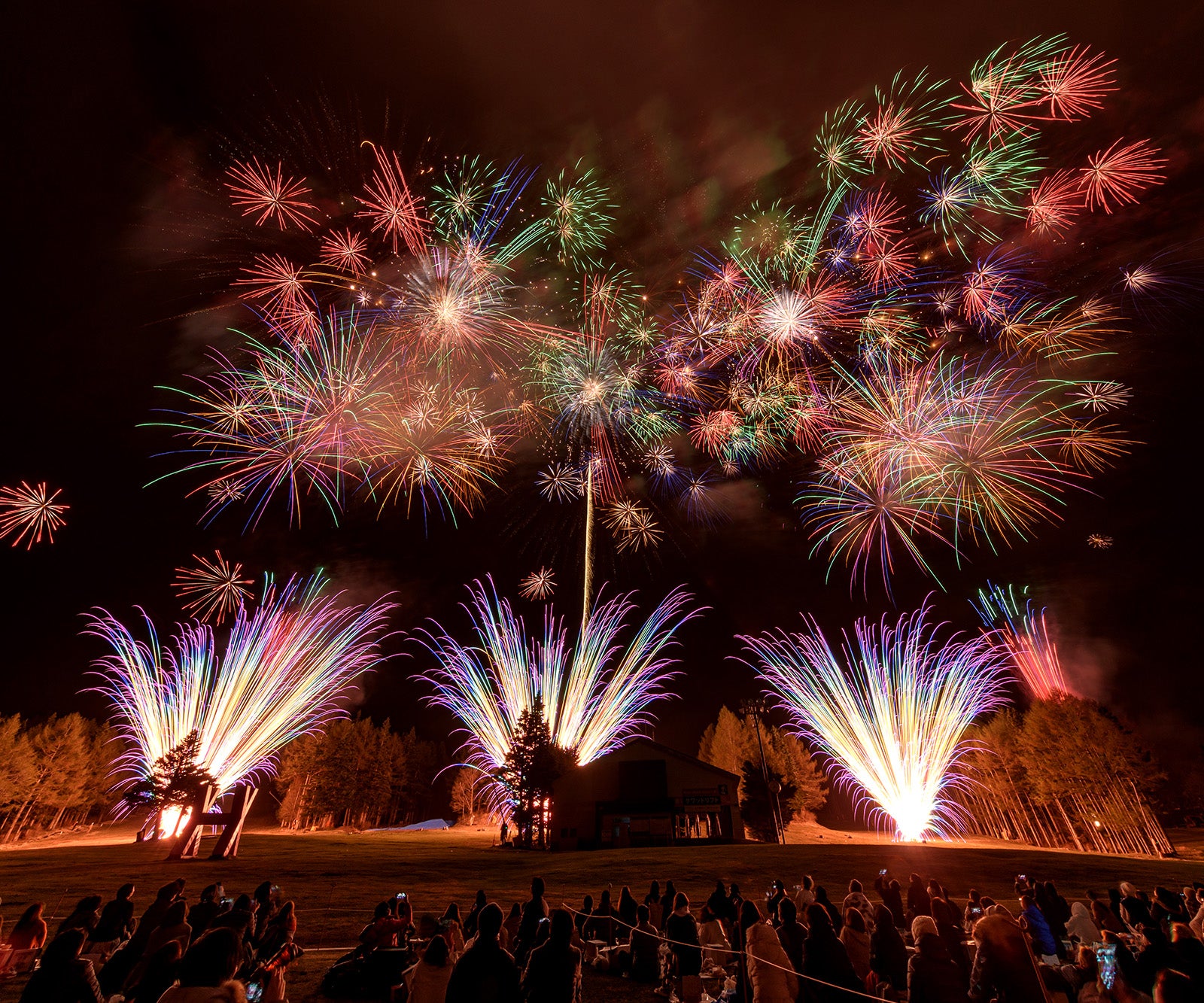 紅屋青木煙火店（提供写真）