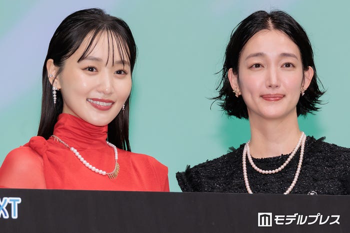 菅井友香、入山法子(C)モデルプレス
