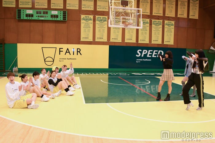 J Dee Zが吉田亜沙美に直撃 女子バスケ界トッププレイヤーとの共通点も 独占インタビュー モデルプレス J Dee Zが吉田亜沙美に直撃 女子バスケ界トッププレイヤーとの共通点も 独占インタビュー モデルプレス