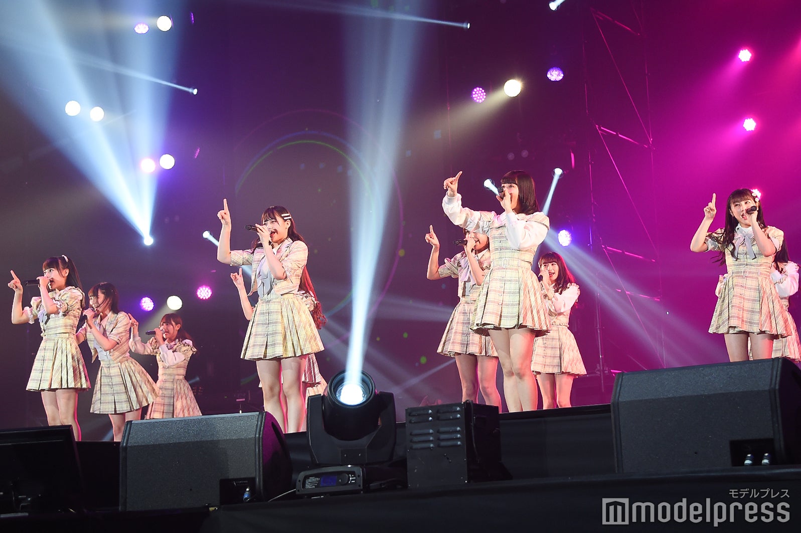 =LOVE（C）モデルプレス