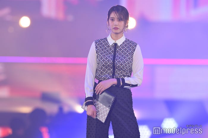 山崎紘菜(C)モデルプレス