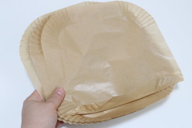 ダイソー　エアフライヤー用紙（角型、20cm×20cm、15枚）