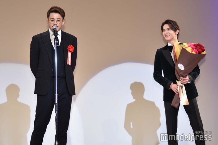 小栗旬、中川大志 (C)モデルプレス