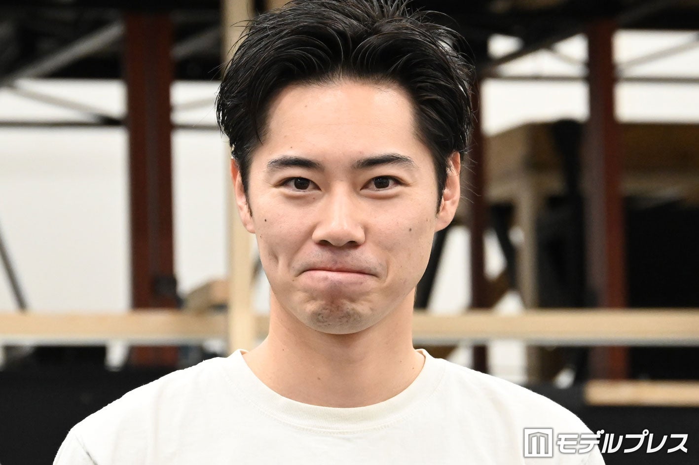 戸塚純貴、結婚発表後初の公の場「僕だけが勝手にライバルだと思っている」“劇中で対立”共演俳優に宣戦布告？【二階堂朝陽は助けに来る】