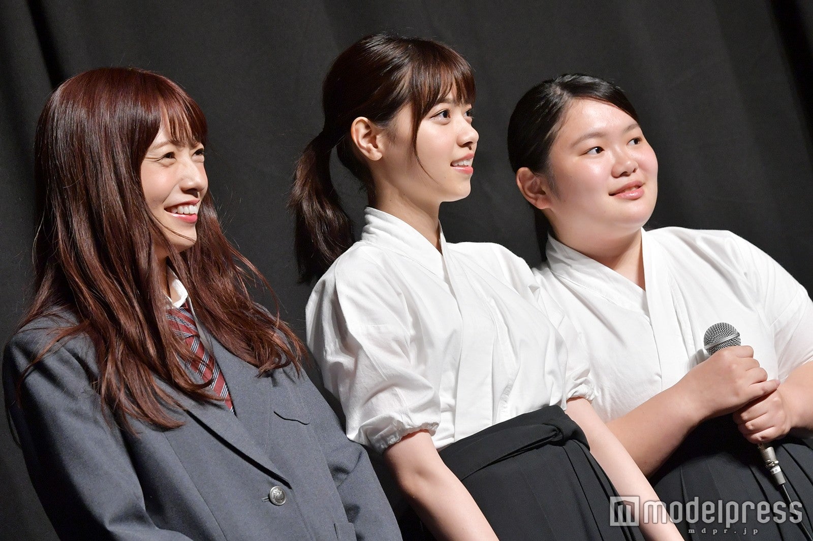 斉藤優里、西野七瀬、富田望生（C）モデルプレス
