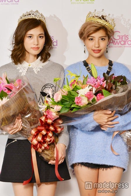 福田恵里と佐久間由衣