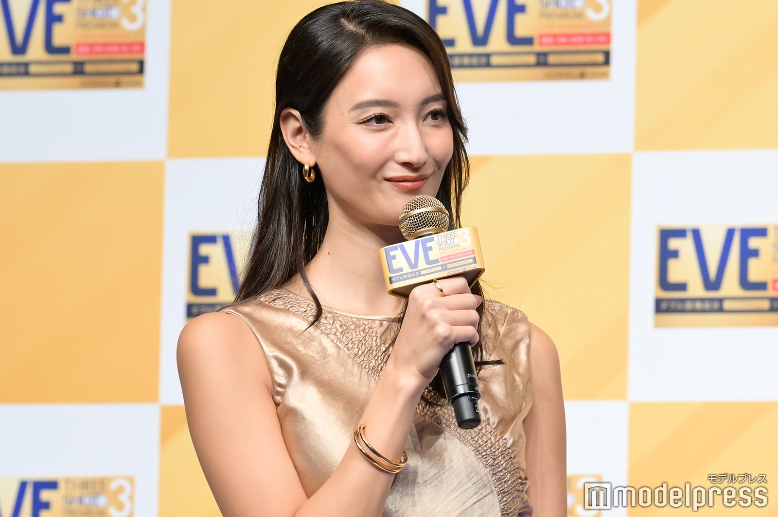 菜々緒（C）モデルプレス