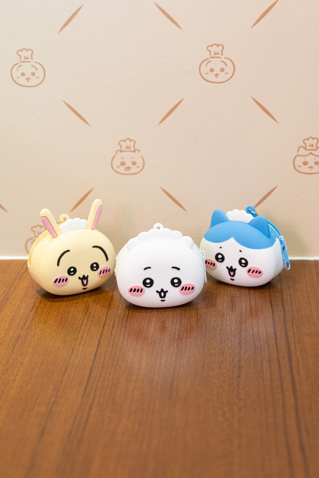 シリコンポーチ 全3種 各1,430円（C）nagano