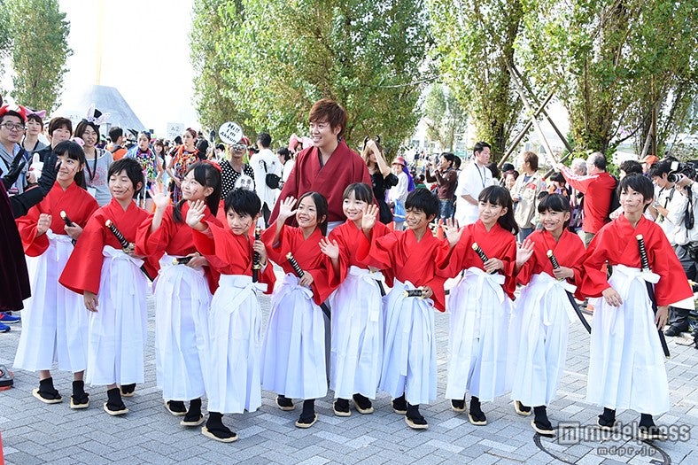 長尾卓也（中央）／るろうに剣心