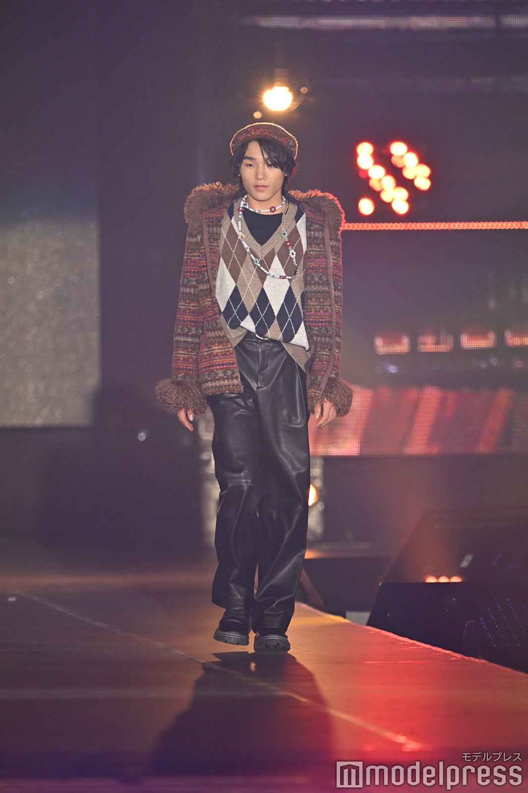 （C）モデルプレス