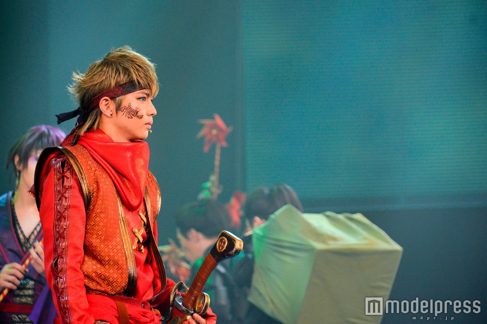 舞台「錆色のアーマ」ゲネプロより （C）モデルプレス