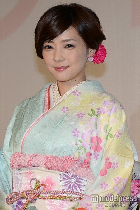 竹野内豊と交際中の倉科カナ 結婚に関する質問飛ぶ 理想の夫婦像 も明かす モデルプレス