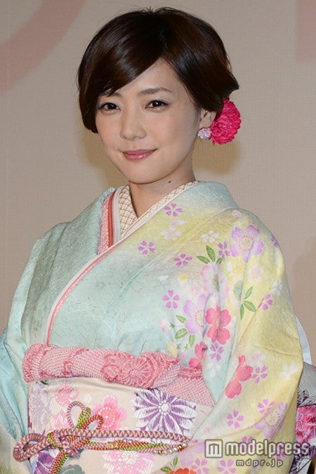 竹野内豊と交際中の倉科カナ 結婚に関する質問飛ぶ 理想の夫婦像 も明かす モデルプレス 竹野内豊と交際中の倉科カナ 結婚に関する質問飛ぶ 理想の夫婦像 も明かす モデルプレス