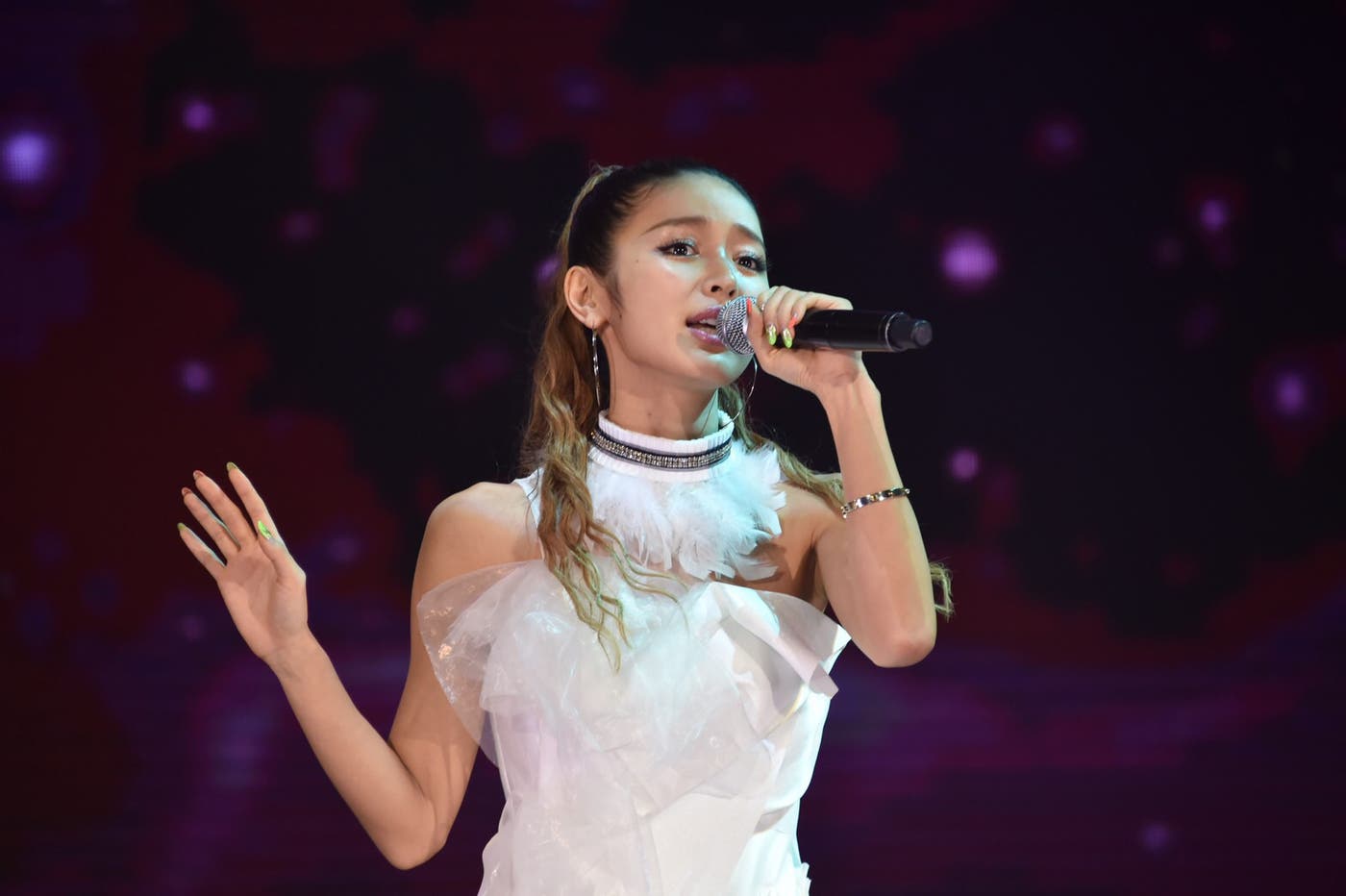 加治ひとみ(提供画像)