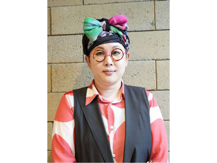 さつきデザイン事務所代表・榎原理絵さん、自身のがん闘病からケアプロジェクト インクアートをコミュニケーションの場に