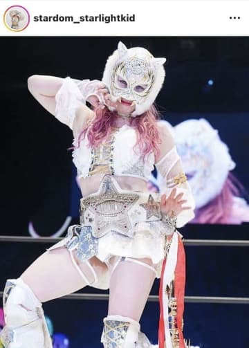 「こんな可愛いのかスターライト」人気女子レスラー 覆面下の「素顔グラビア」反響 「マスクするのもったいない」