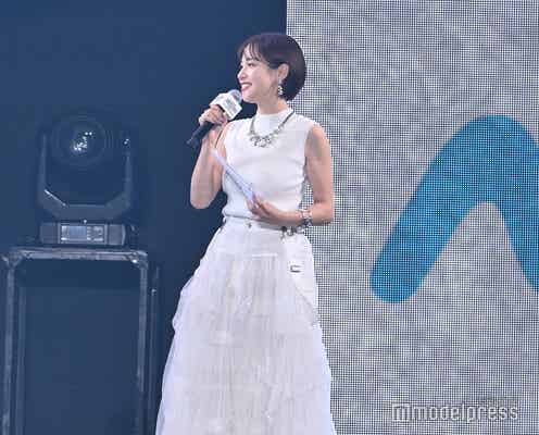 鷲見玲奈、産後初のイベントで1年ぶりにMC復帰 祝福に笑顔【TGC 2024 A/W】