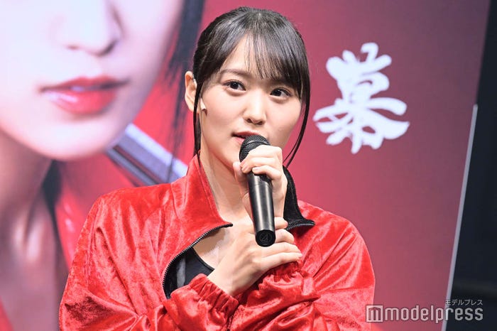 菅井友香(C)モデルプレス