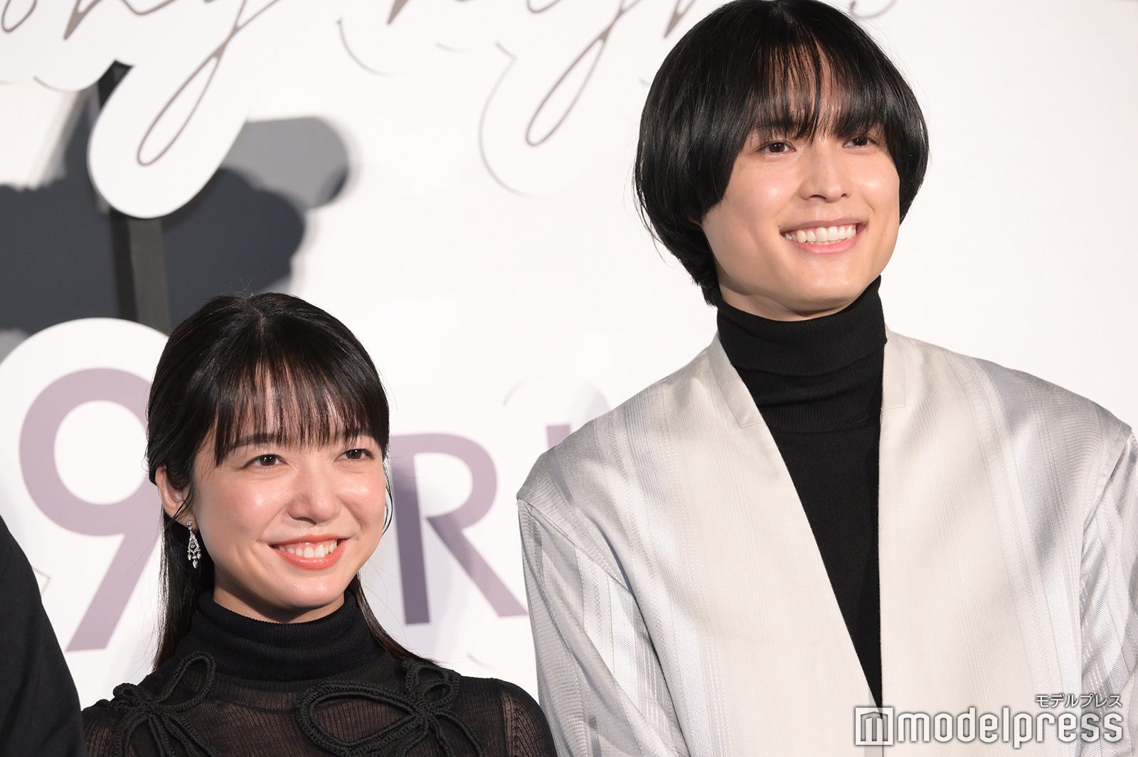 “カムカム夫婦”SixTONES松村北斗＆上白石萌音、再共演で互いを「やっと知れた」役者としての魅力語り合う＜夜明けのすべて＞