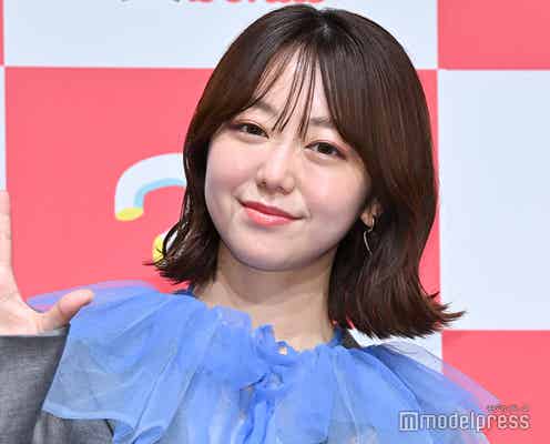 第1子妊娠中の峯岸みなみ、マタニティフォト別カット公開「神秘的で美しい」「発想がすごい」と話題
