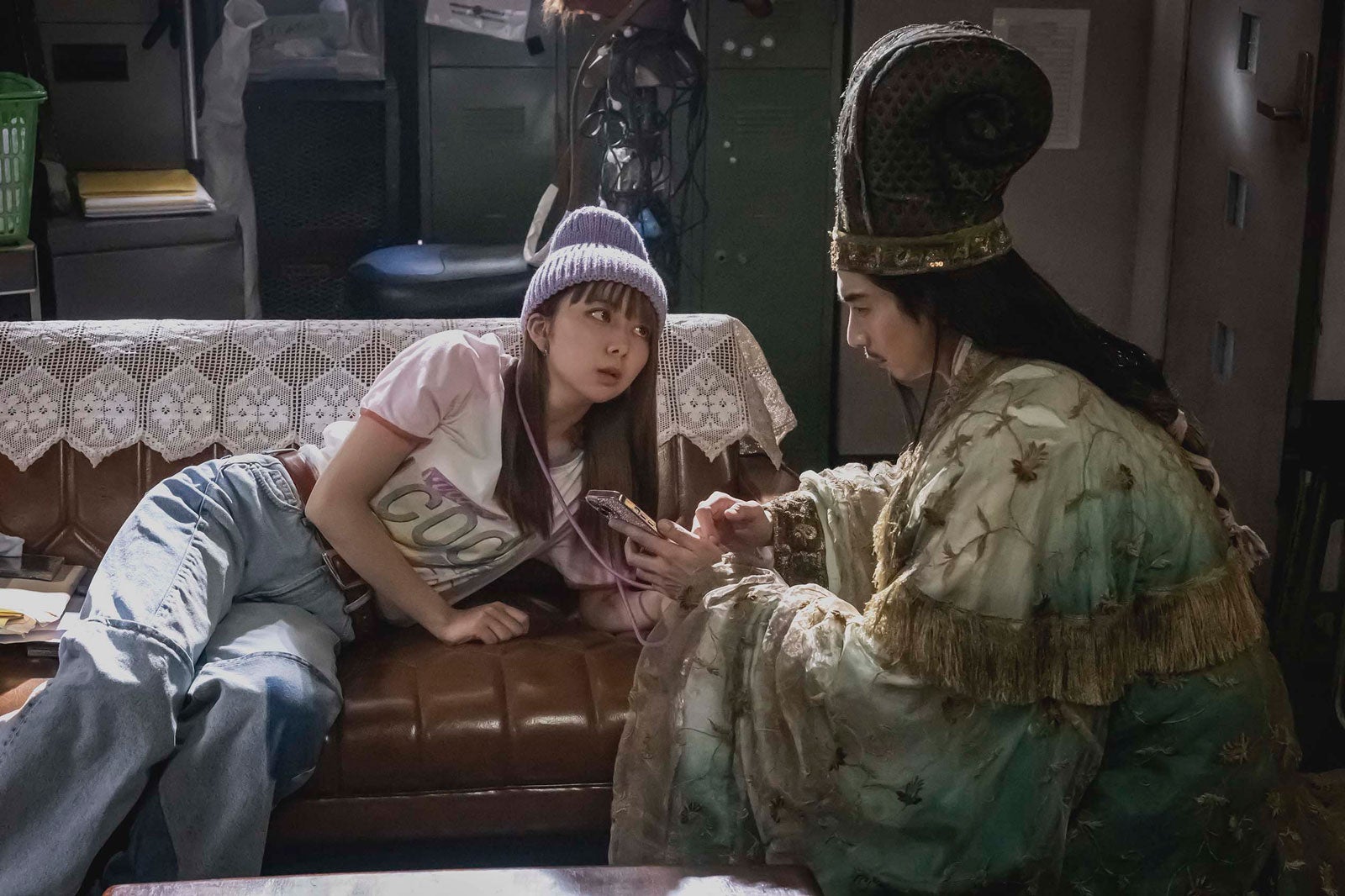 上白石萌歌、向井理「パリピ孔明」より（C）フジテレビ