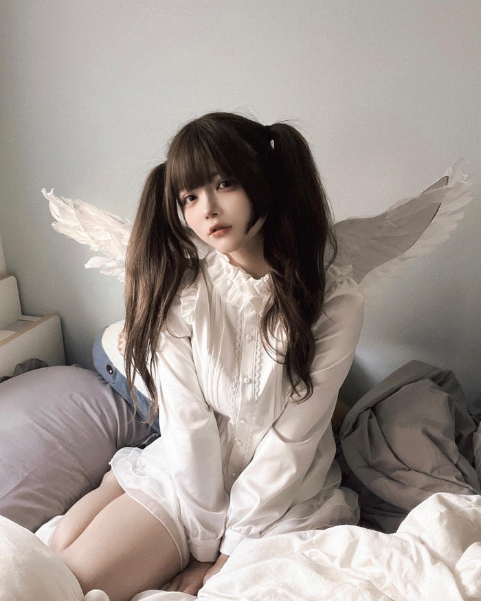 生歌セルフ音源で踊る美少女が「次元飛び越えて可愛い」と話題 声量ぶれない甘い歌声で注目集めるunaとは？