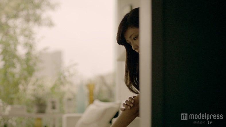 深田恭子／新CM「運命の郵便物」篇より