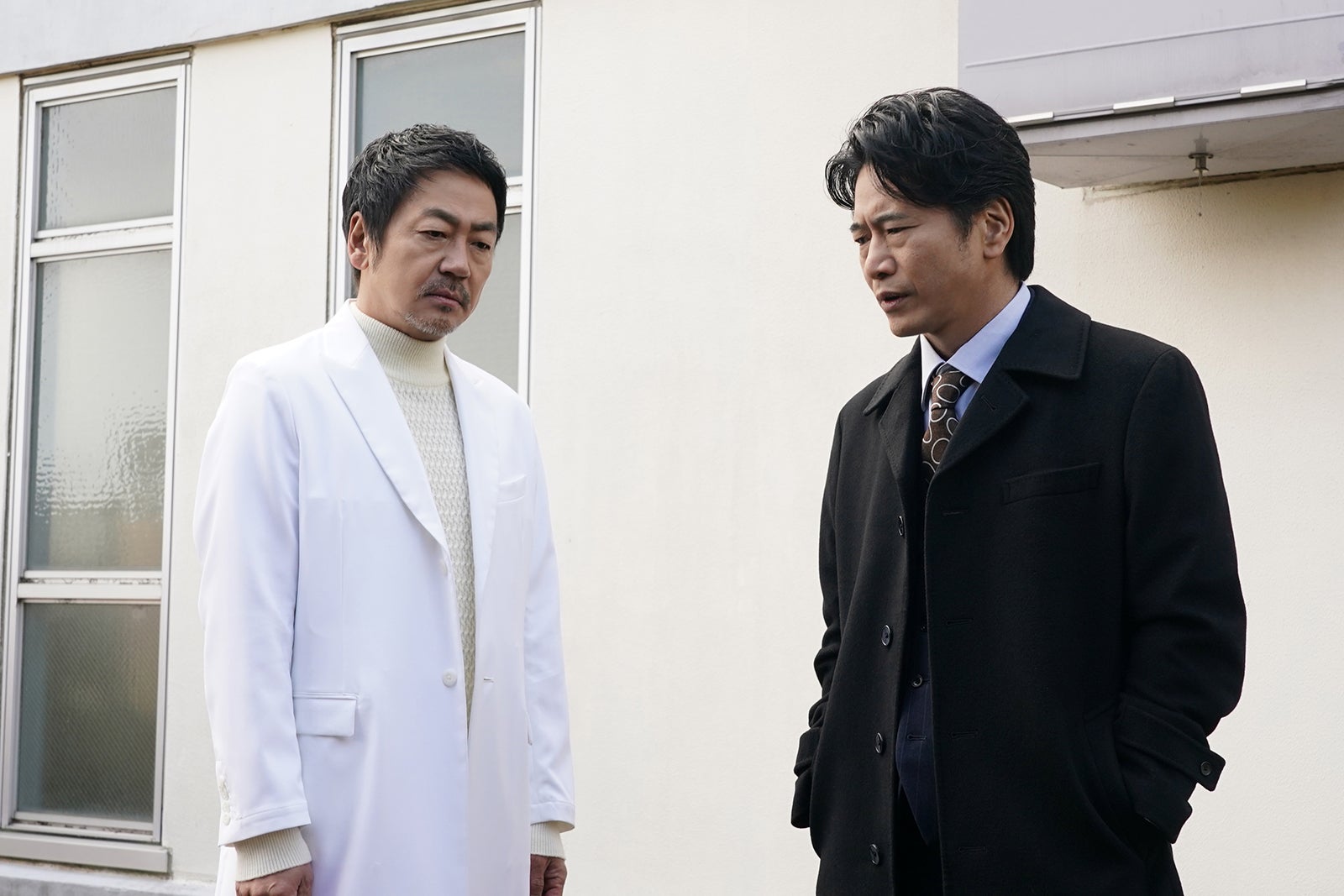 大森南朋、萩原聖人「厨房のありす」第8話より（C）日本テレビ