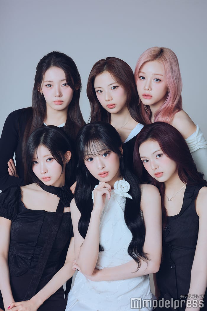 BABYMONSTER/(上段左上から時計回りに)ローラ、ルカ、パリタ、チキータ、アヒョン、アサ(C)モデルプレス