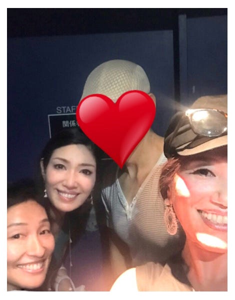 兄弟姉妹ショットを披露したアンミカ/アンミカオフィシャルブログ(Ameba)より