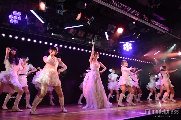 篠田麻里子の卒業公演(C)AKS