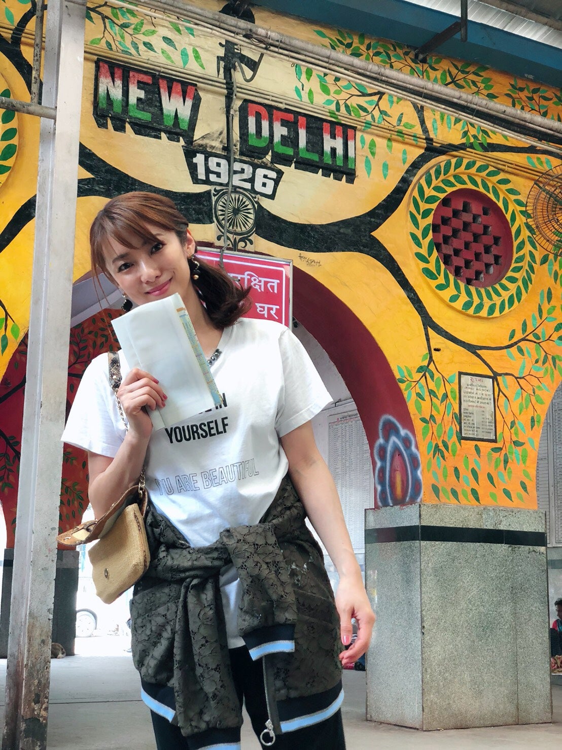 ニューデリーの駅にて （画像提供：所属事務所）