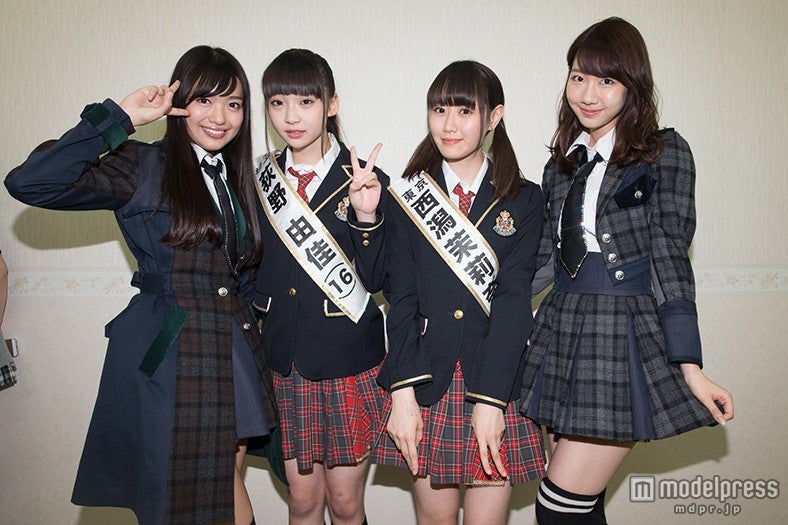 NGT48も急遽参加に／左より：北原里英、荻野由佳、西潟茉莉奈、柏木由紀（C）AKS
