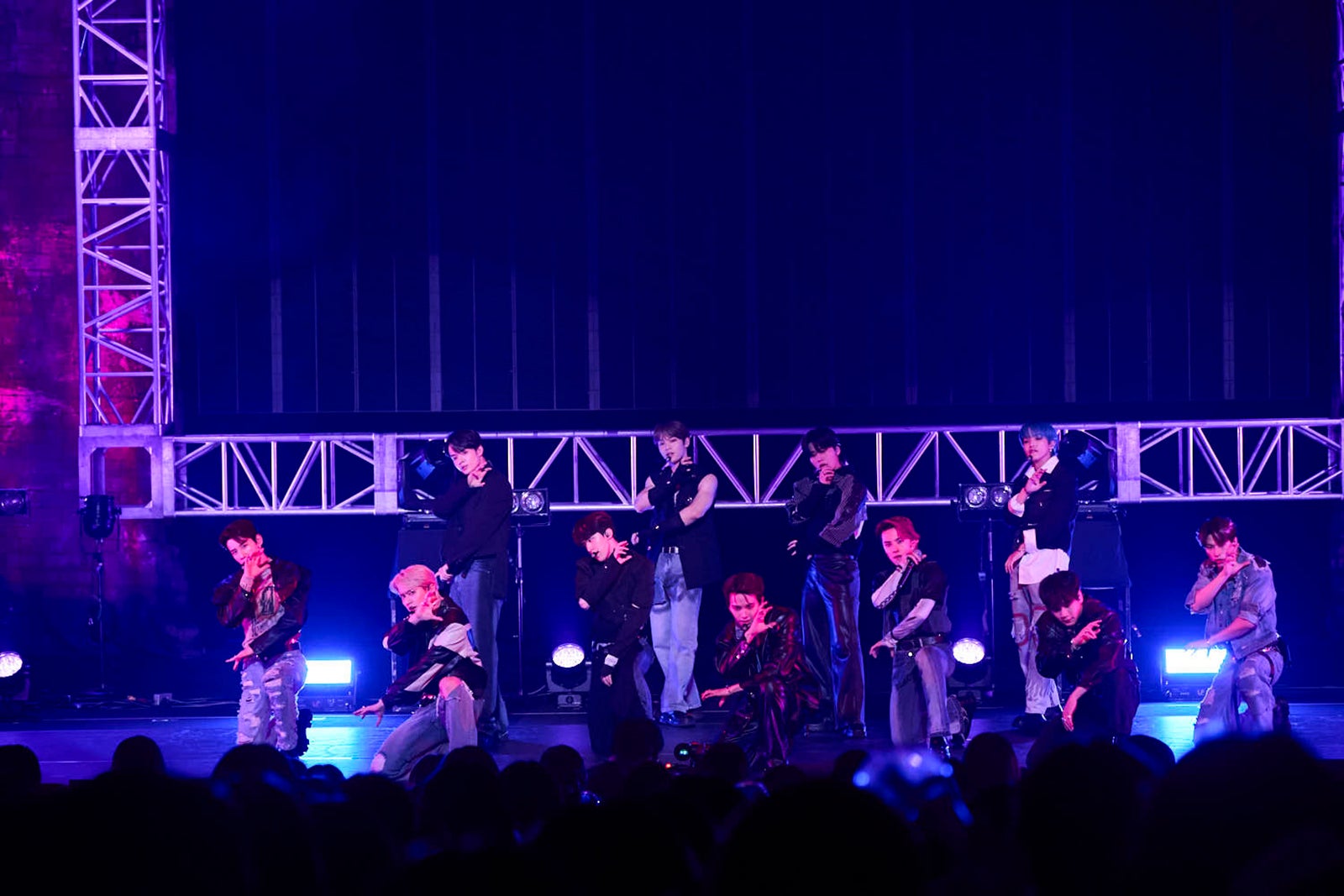 JO1『TROPICAL NIGHT』発売記念ショーケースイベントより（C）LAPONE Entertainment