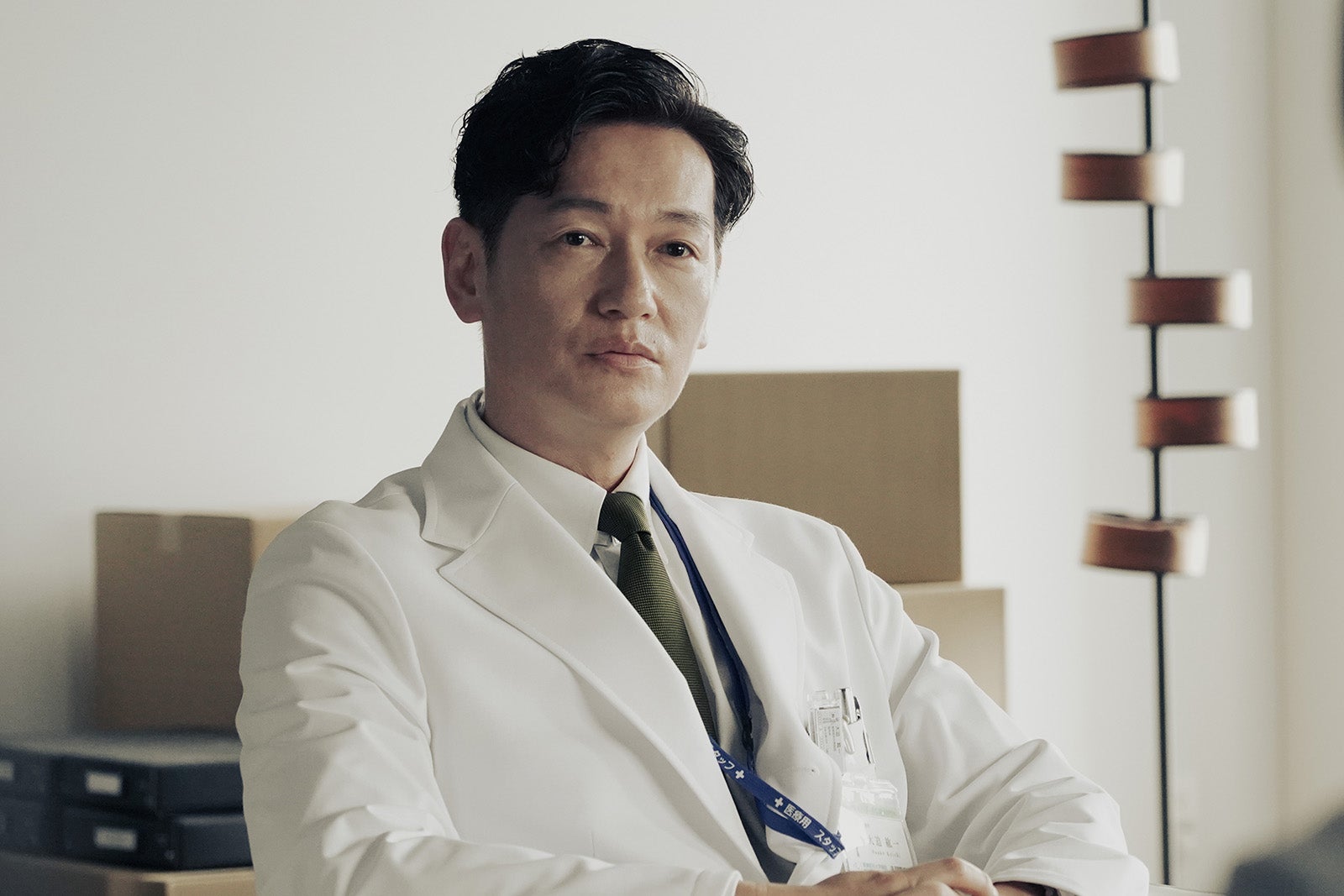 井浦新「アンメット ある脳外科医の日記」第6話より（C）カンテレ