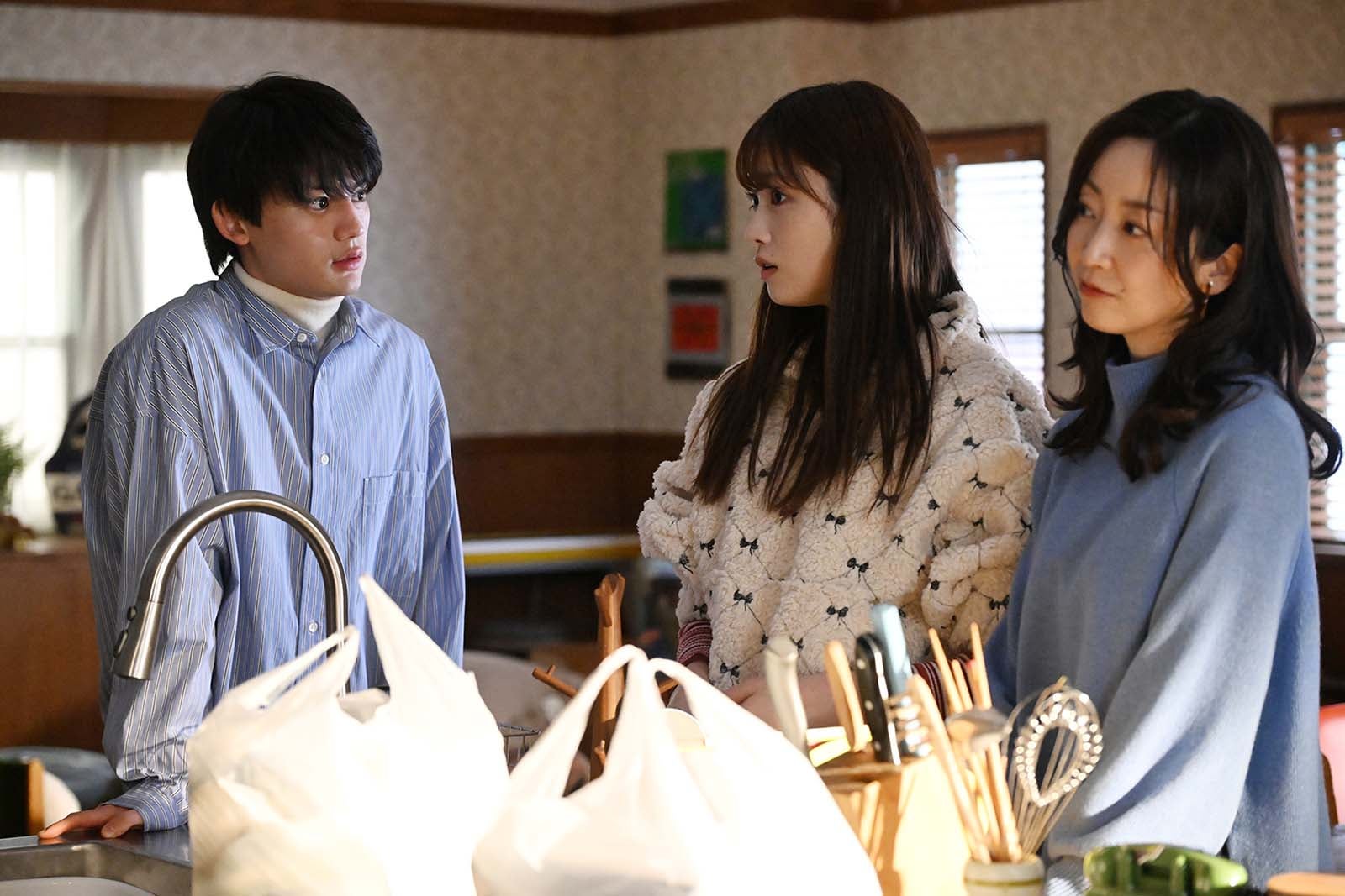 藤原大祐、高橋ひかる、黒川智花「リビングの松永さん」最終話より（C）カンテレ