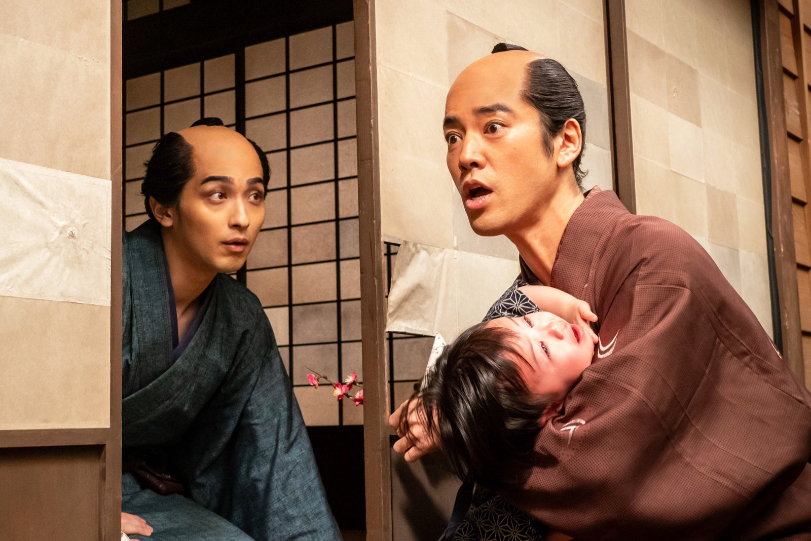 横浜流星、桐谷健太「べらぼう～蔦重栄華乃夢噺～」（C）NHK