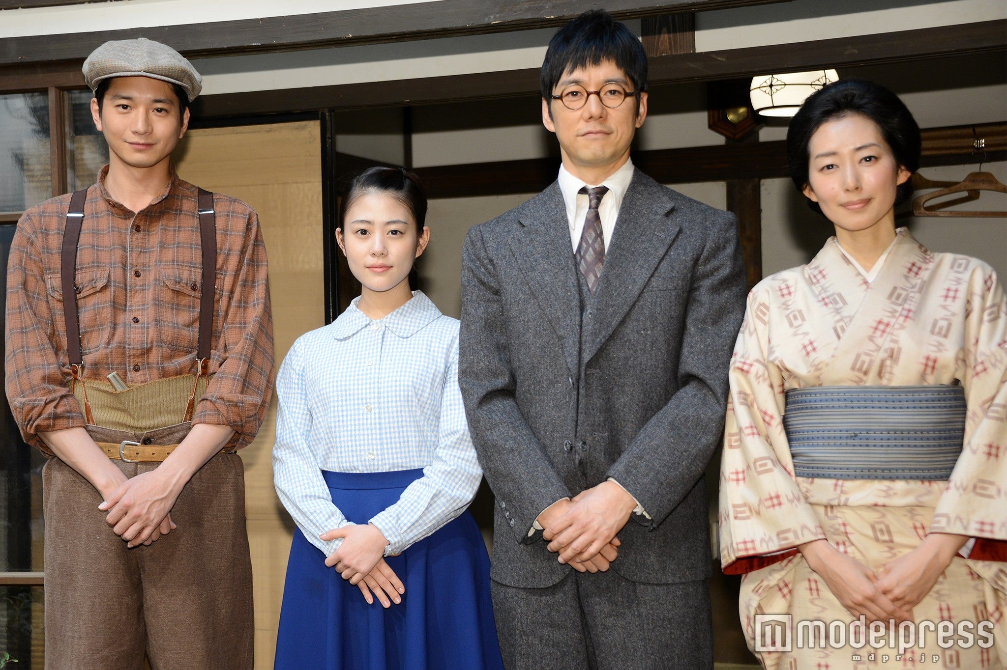 （左から）向井理、高畑充希、西島秀俊、木村多江（C）モデルプレス