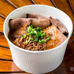 グルメ屋台メニュー/画像提供:アークヒルズ【モデルプレス】