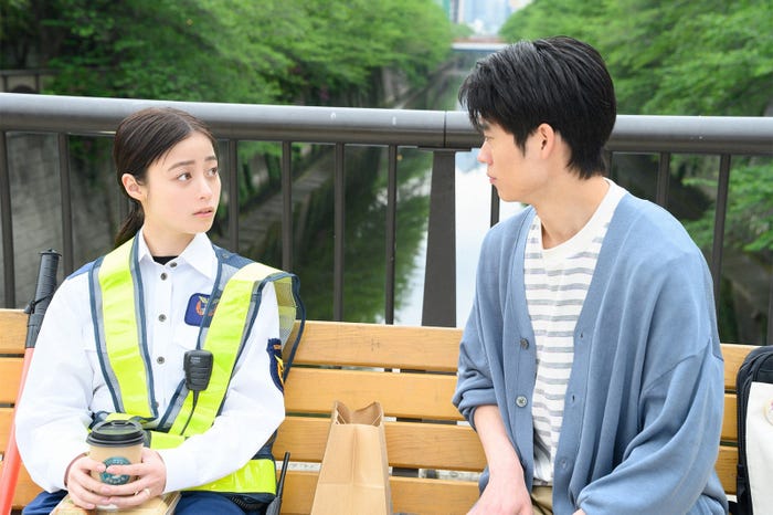 橋本環奈、三浦獠太/「王様に捧ぐ薬指」第6話より(C)TBS