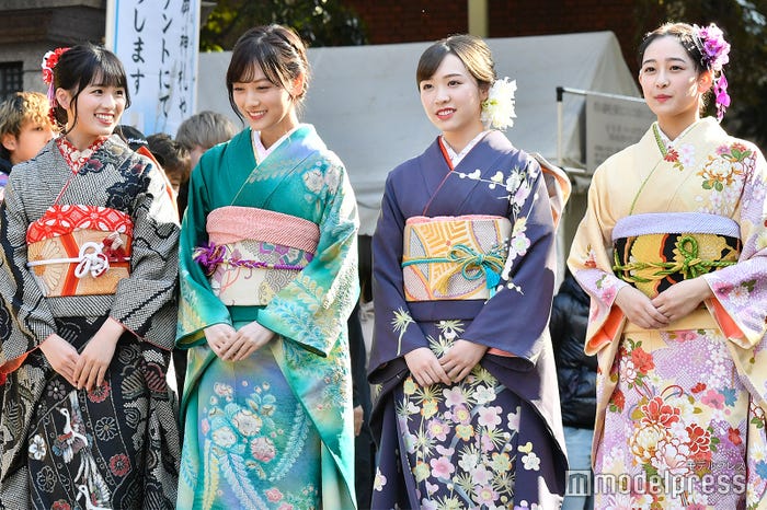 (左から)大園桃子、山下美月、渡辺みり愛、向井葉月(C)モデルプレス