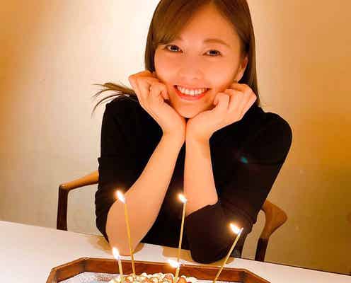 乃木坂46白石麻衣、“彼女感”溢れる神ショットで50万部突破をお祝い<パスポート>