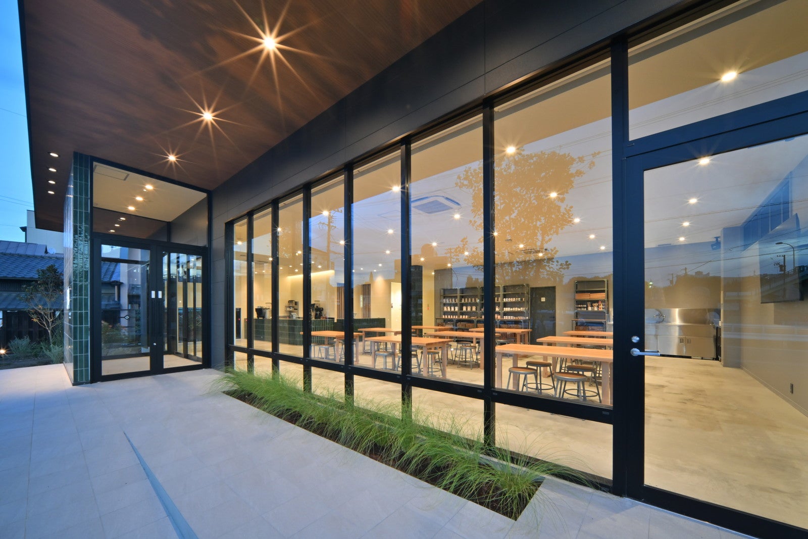 STUDIO 894／提供画像