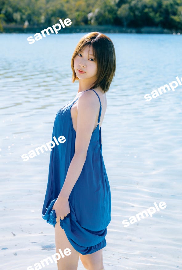 ヨドバシカメラ(京都店・オンライン)限定ポストカード「鈴花サーキット」撮影/峠雄三(C)光文社